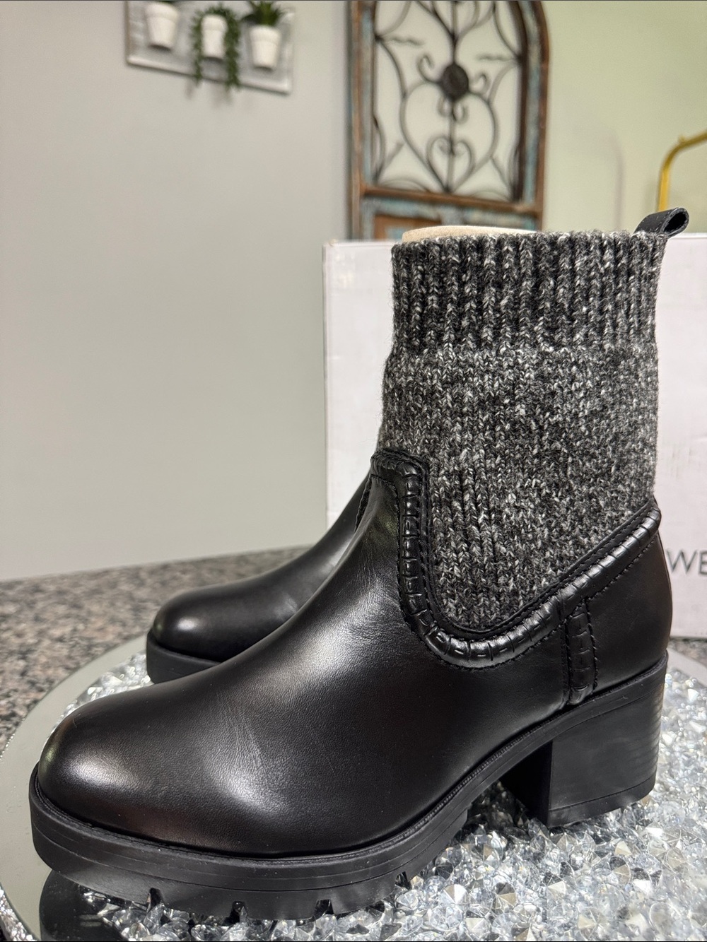 Nine West Black leather Ankle Boots with Gray Knit Cuff NWT 8.5 - Picture 7 of 13